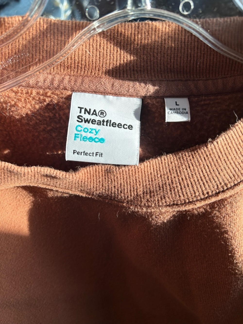 Aritzia TNA Cozy Fleece Sweatfleece Cropped Crewneck Size Large Brown Slim Fit